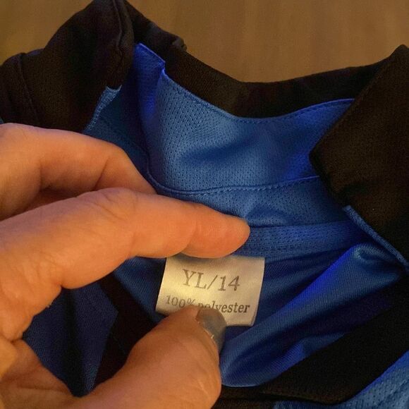 Y14 Inter Milan Pirelli soccer jersey. Pirelli patched peeled off blue black - Picture 5 of 9